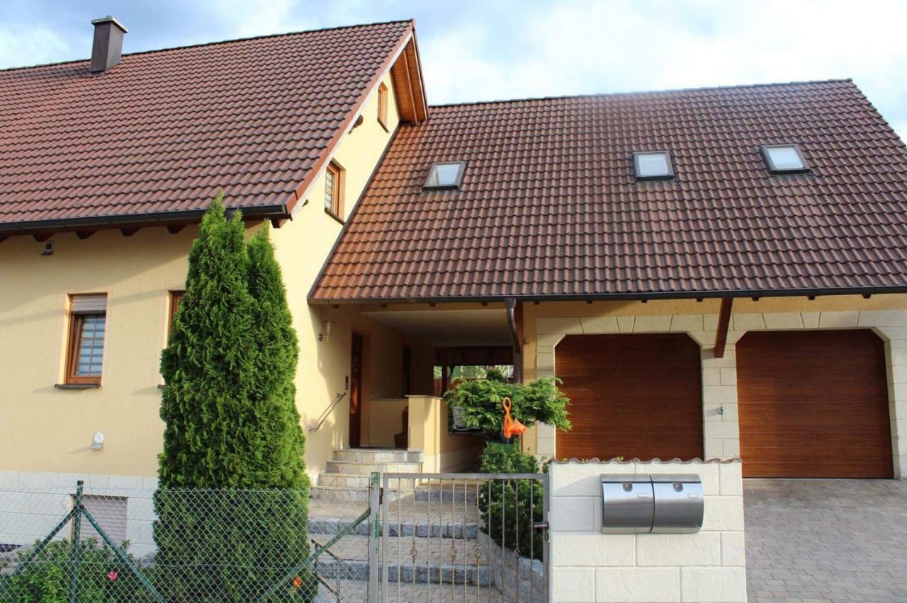 Ferienwohnung Ruderich ヒルシャルト エクステリア 写真