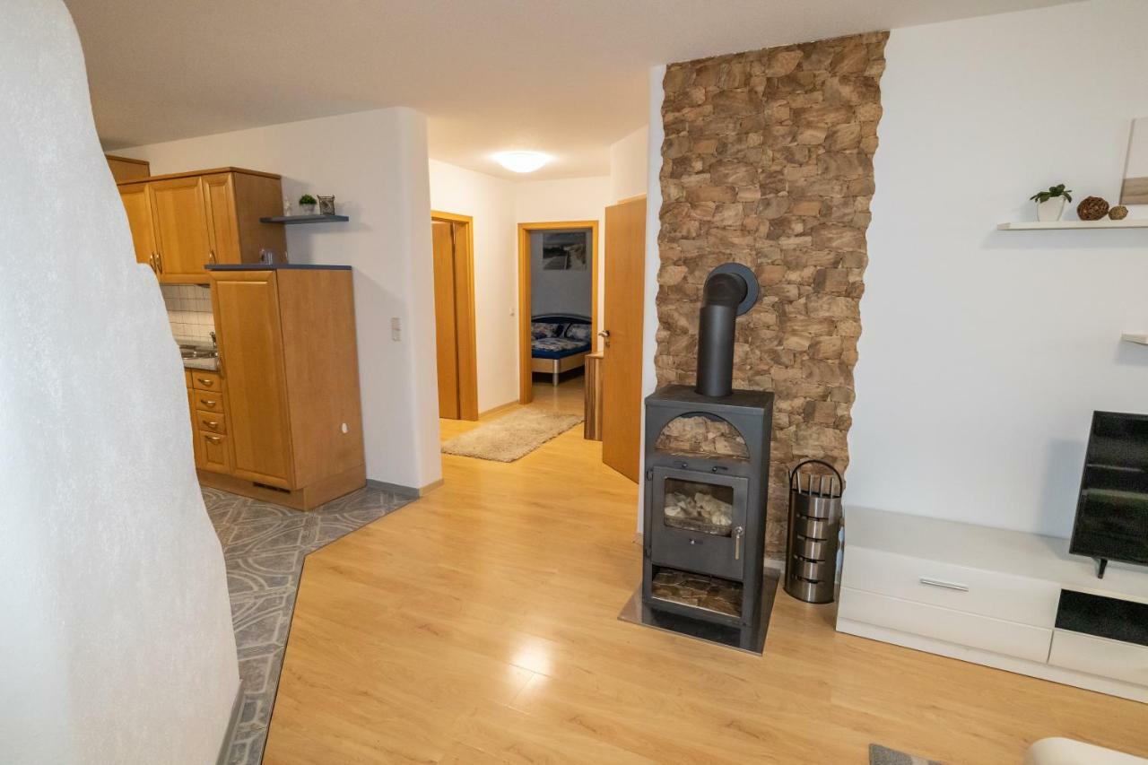 Ferienwohnung Ruderich ヒルシャルト エクステリア 写真